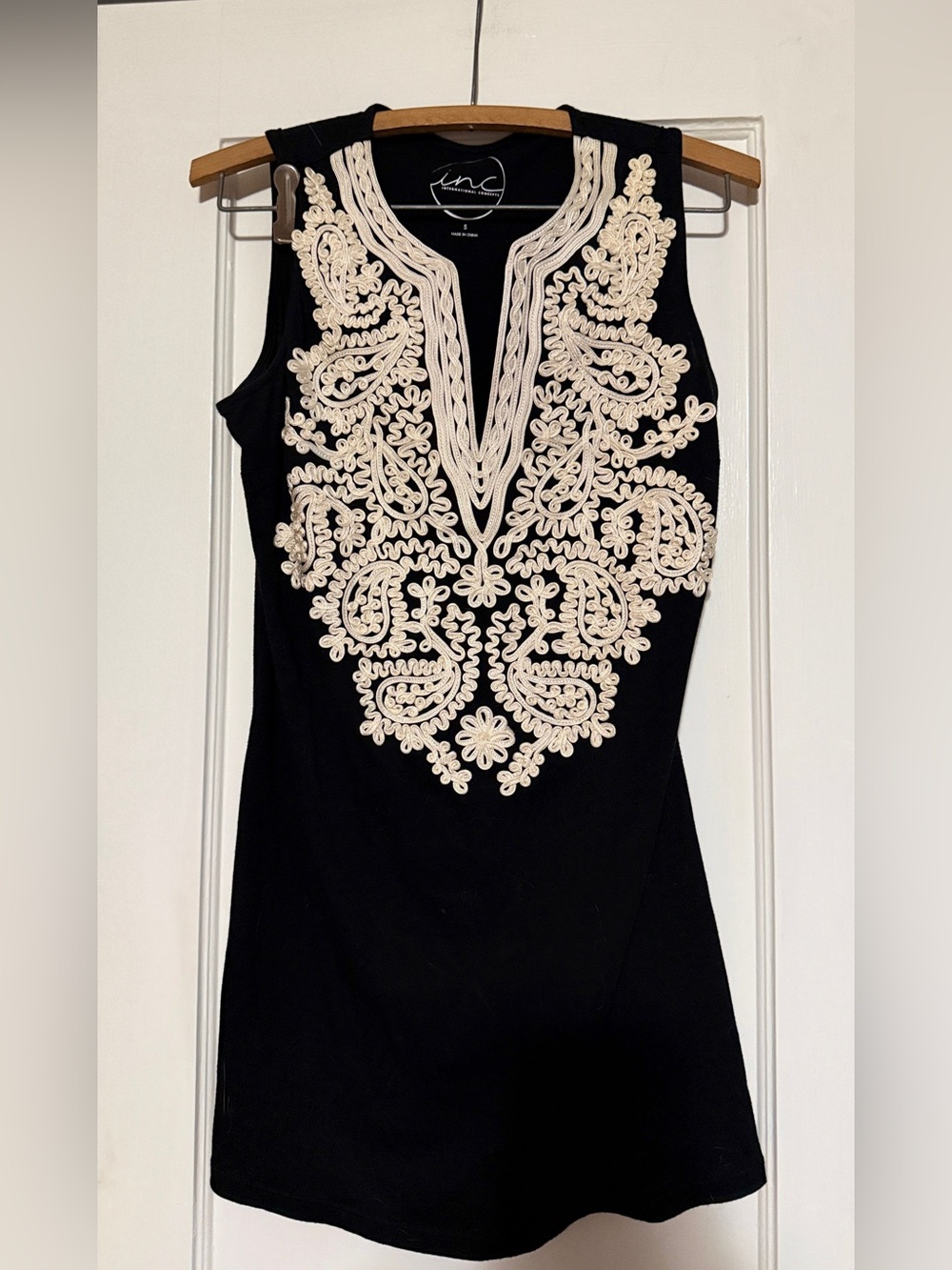 INC International Concepts Black Top with Cream Embroidered Bib